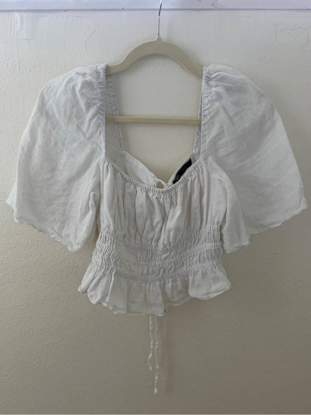 Zara White Smocked Puff-Sleeve Crop Blouse